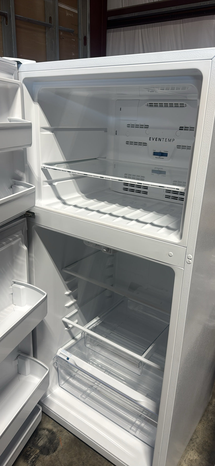 Frigidaire 27.6 in. 14 cu. ft. Top Freezer Refrigerator – White, ENERGY STAR