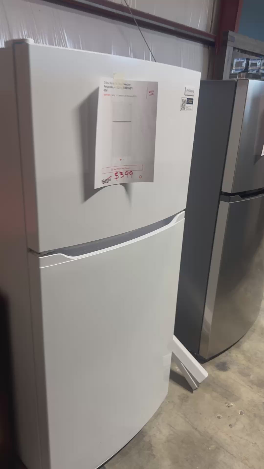 Frigidaire 27.6 in. 14 cu. ft. Top Freezer Refrigerator – White, ENERGY STAR