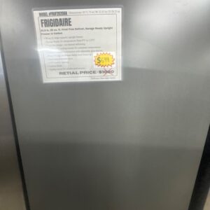 FRUF2020AN Frigidaire 32.6 inch 20 ft.³ frost, free, defrost garage ready upright freezer