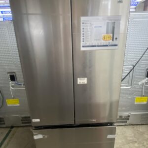 18 cu. ft. counter-depth French door refrigerator