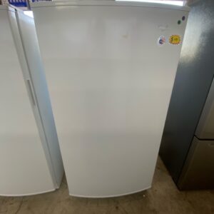 Whirlpool 16 Cubic Foot Frost-Free Upright Freezer