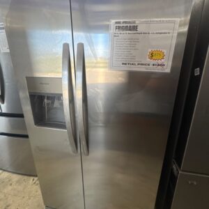 FRSS2623AS Frigidaire 36 inch 26 ft.³ Standard Depth Side-by-Side (Item #996)