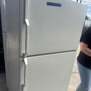 High Point top freezer bottom refrigerator