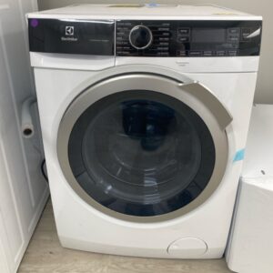 2.4 cu. ft. Washer with Perfect Steam Technology
